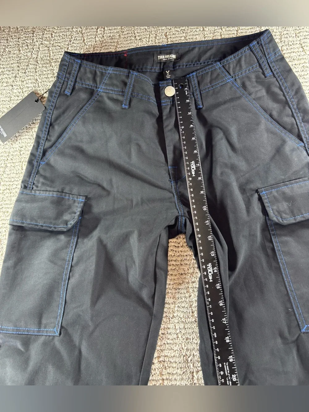 NWT True Religion Men’s Size 30 Jet Black/Pacific Blue Cargo Pants